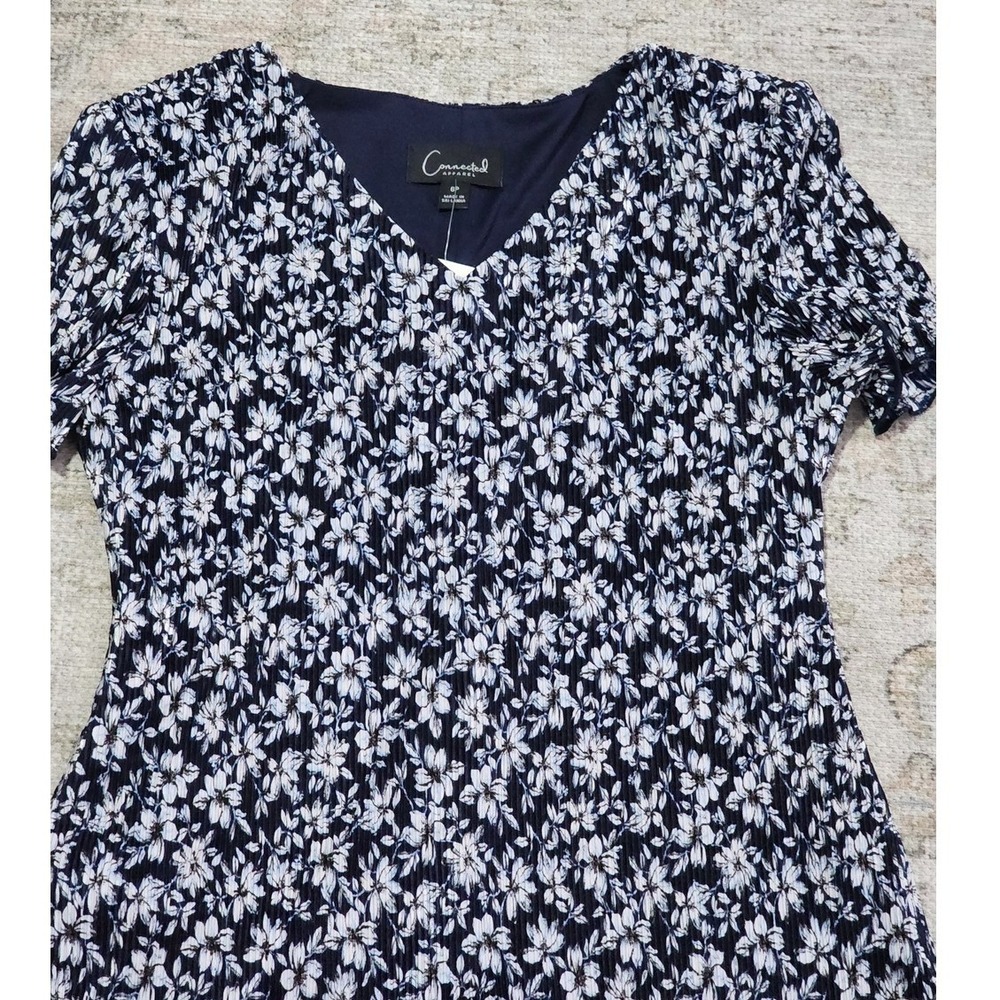Connected Apparel Dress Blue Floral V-Neck Short Sleeve Shoulder Pads 6P